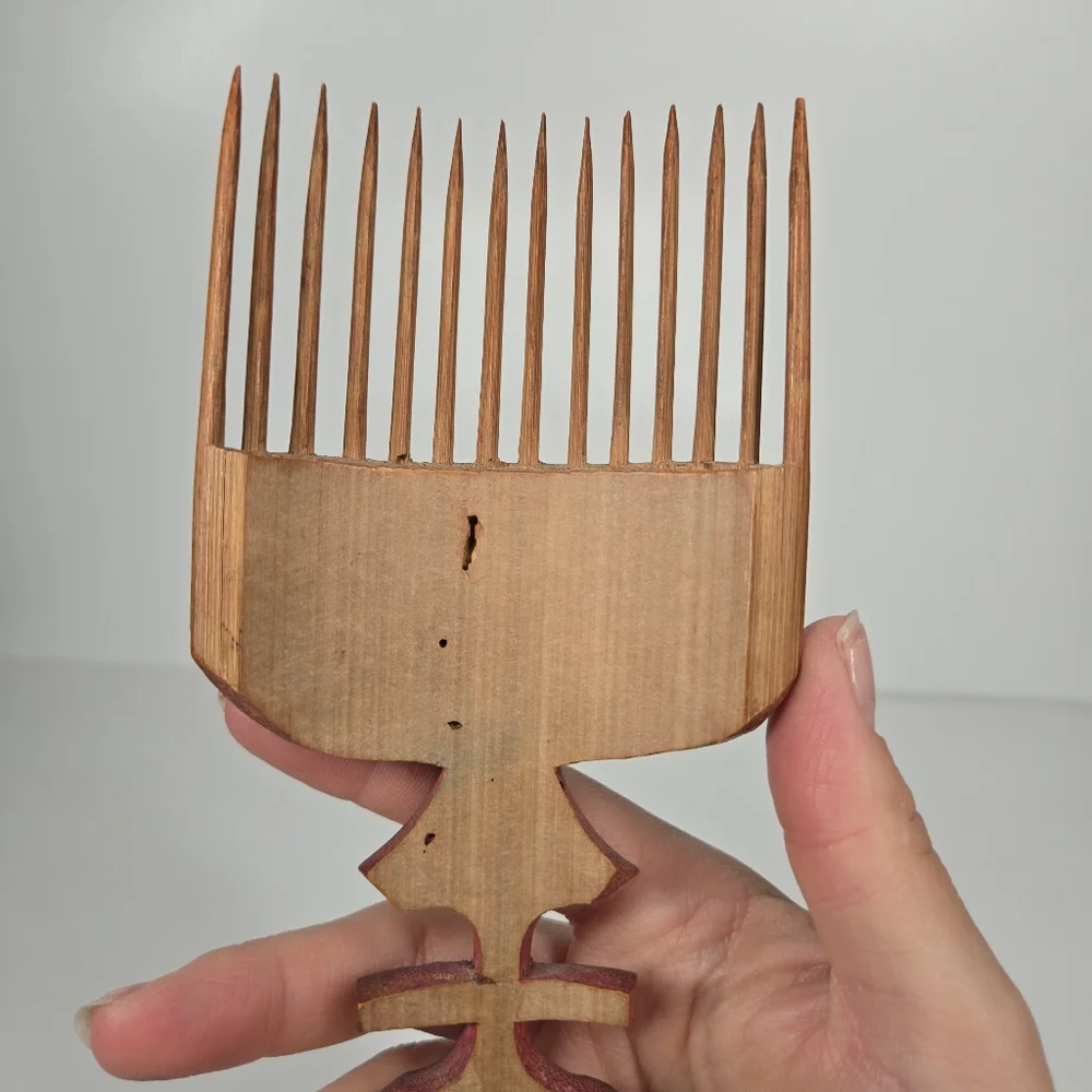Vintage Hand Carved Wooden Hair‎ Pick Comb Hand Painted Unique Star Design
